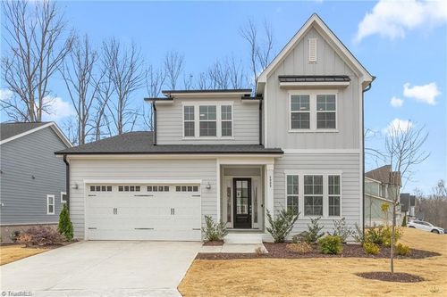 4009 Levins Ln, Jamestown, NC, 27282 | Card Image