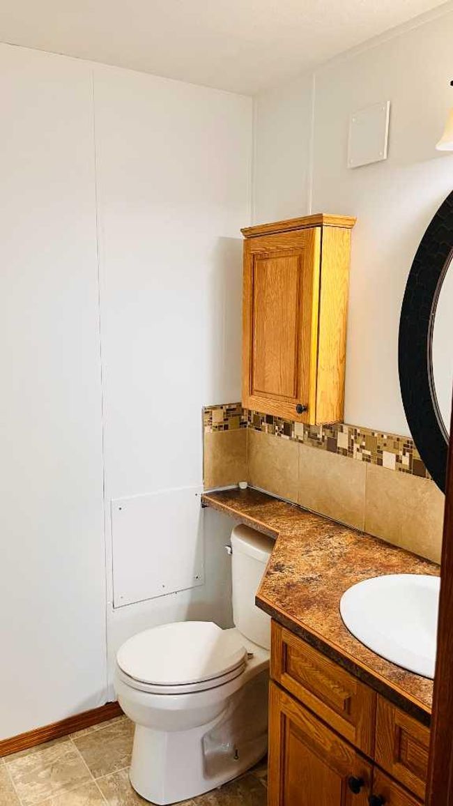 207 4th Street W, House other with 3 bedrooms, 2 bathrooms and 2 parking in Bow Island AB | Image 16