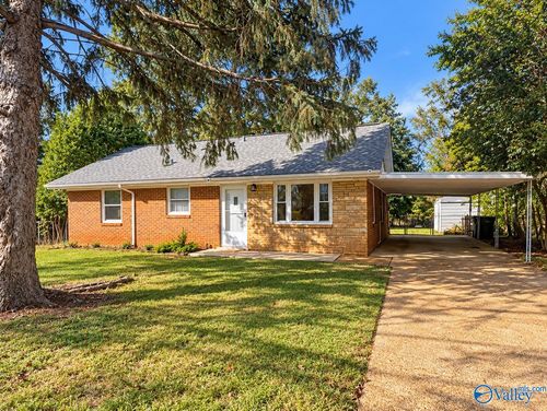 3512 Bluegrass Rd Sw, Huntsville, AL, 35805-4502 | Card Image