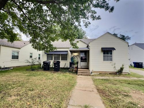 1238 Dearborn St, Augusta, KS, 67010-1822 | Card Image
