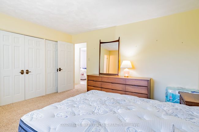 2534 Sherbrooke St W, House other with 3 bedrooms, 3 bathrooms and 4 parking in Cavan Monaghan ON | Image 24