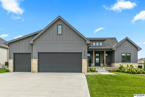 3337 S 212th Ave, Elkhorn, NE, 68022-3475 | Card Image
