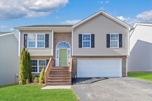 2076 Tula Dr, Salem, VA, 24153-7446 | Card Image