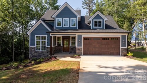3821 54th Ave Ne, Hickory, NC, 28601-7055 | Card Image