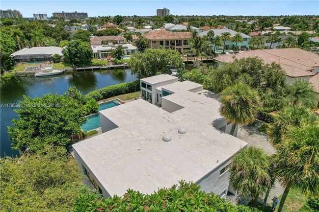 4050 Ne 25 Th Ave, House other with 3 bedrooms, 4 bathrooms and null parking in Lighthouse Point FL | Image 29
