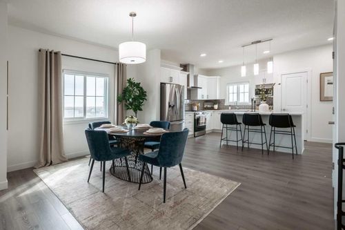 130 Heartland Blvd, Cochrane, AB, T4C2P8 | Card Image