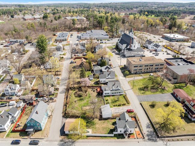 45 Franklin St, House other with 3 bedrooms, 2 bathrooms and null parking in Derry NH | Image 46