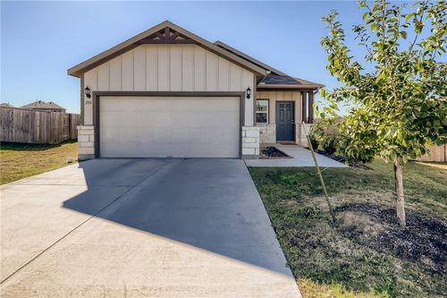 288 Eves Necklace Dr, Buda, TX, 78610-4439 | Card Image