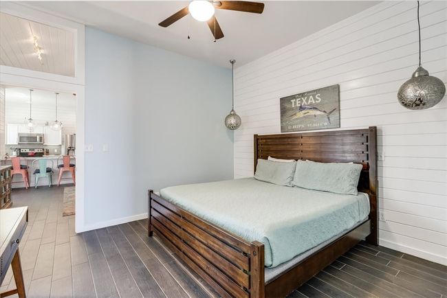 UNIT-201 - 2212 State Highway 361, Townhouse with 3 bedrooms, 3 bathrooms and 2 parking in Port Aransas TX | Image 16