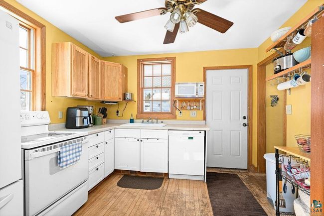 711 E 8 Th St, House other with 3 bedrooms, 2 bathrooms and null parking in DULUTH MN | Image 5