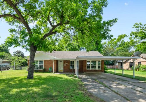 5601 N Schilder Dr, River Oaks, TX, 76114-3291 | Card Image