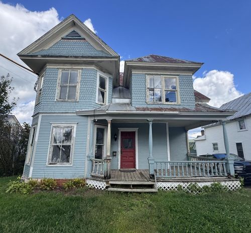 21 Sweat St, Richford, VT, 05476-1019 | Card Image