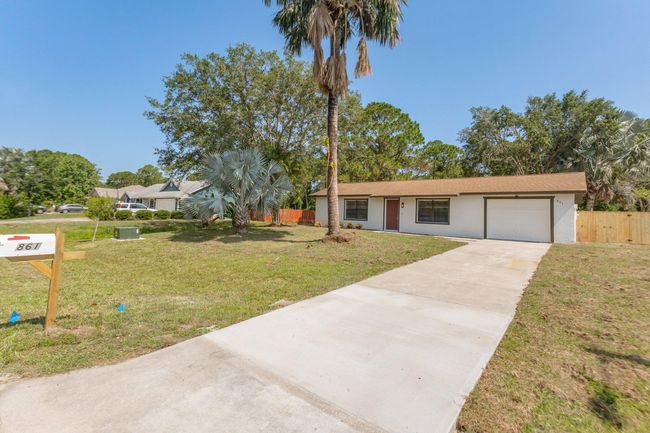 861 Furth Road Nw, House other with 2 bedrooms, 1 bathrooms and null parking in Palm Bay FL | Image 2