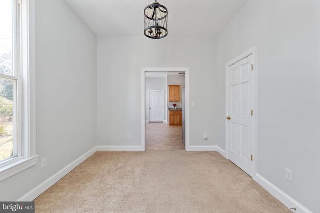 113 W Main St, House other with 5 bedrooms, 4 bathrooms and null parking in Wakefield VA | Image 17