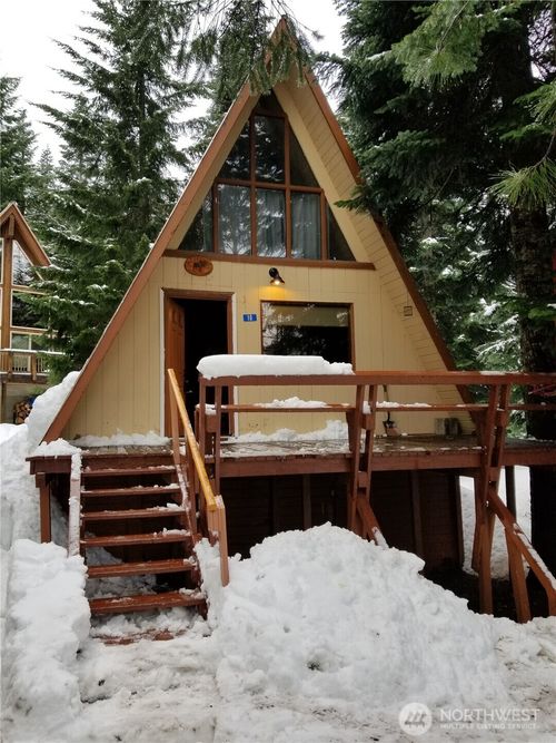 10 N Olsen Dr, Snoqualmie Pass, WA, 98068-5009 | Card Image