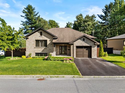 600 Rue Du Sylvaner, Drummondville, QC, J2B0S8 | Card Image