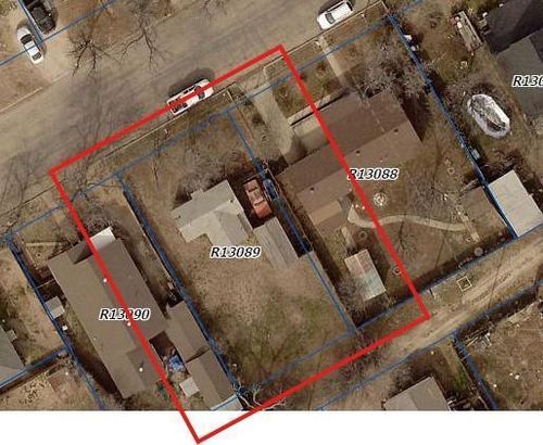 113 E 9th St, San Angelo, TX, 76903-4727 | Card Image