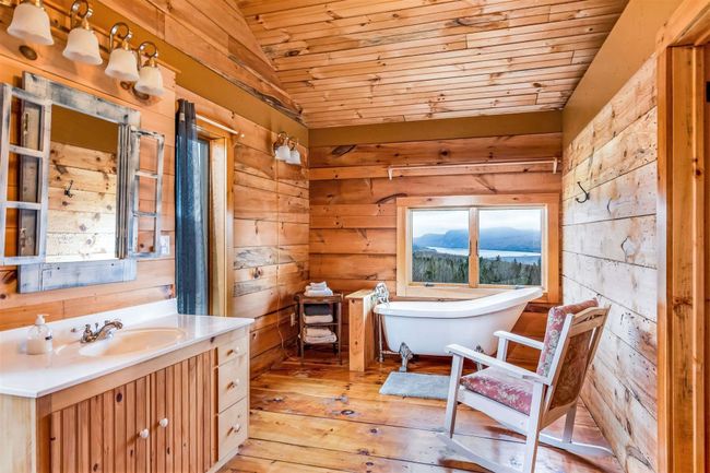 640 Whetstone Ln, House other with 3 bedrooms, 3 bathrooms and null parking in Brownington VT | Image 12