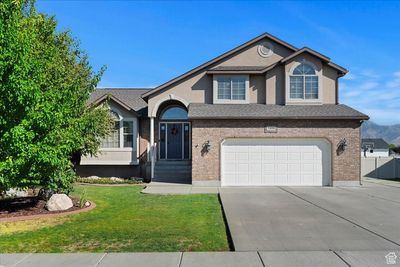 3486 N 3050 W, House other with 5 bedrooms, 2 bathrooms and 2 parking in Farr West UT | Image 1