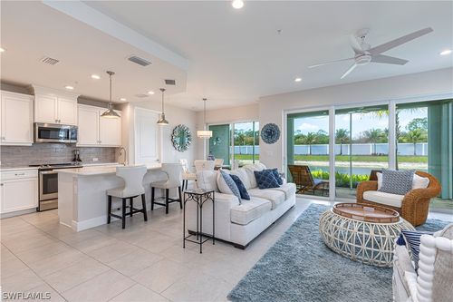 304-2561 Seychelles Dr, NAPLES, FL, 34112 | Card Image