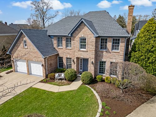 708 Fairfield Court, Westmont, IL, 60559 | Card Image