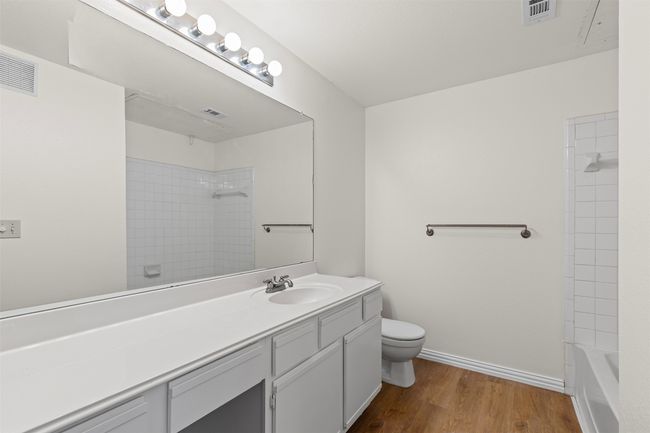 APT-1608 - 2524 Preston Rd, Condo with 2 bedrooms, 2 bathrooms and null parking in Plano TX | Image 23