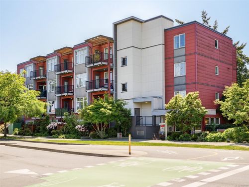 205-4030 Borden St, Saanich, BC, V8X2E9 | Card Image