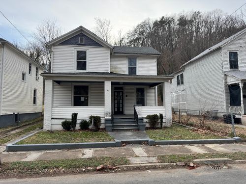 309 Roxbury St, Clifton Forge, VA, 24422-1235 | Card Image