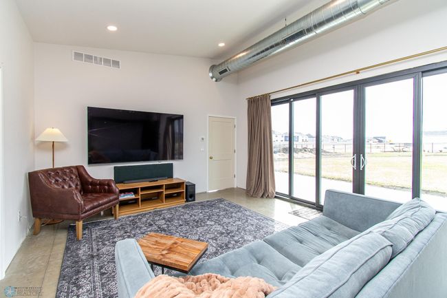 Outbuilding Living Space | Image 100