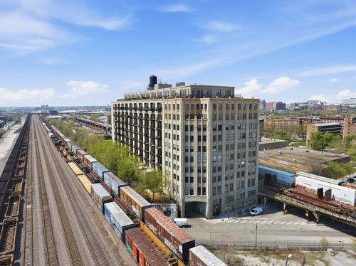 912-1550 Blue Island Ave, Chicago, IL, 60608-3070 | Card Image