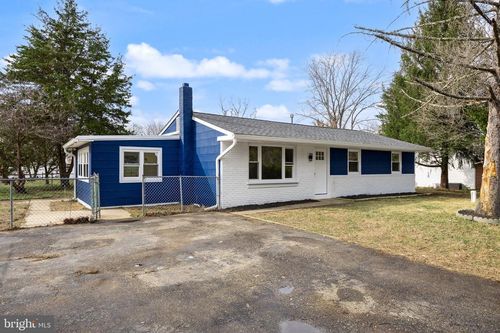 332 Seneca Trl, BROWNS MILLS, NJ, 08015-6320 | Card Image