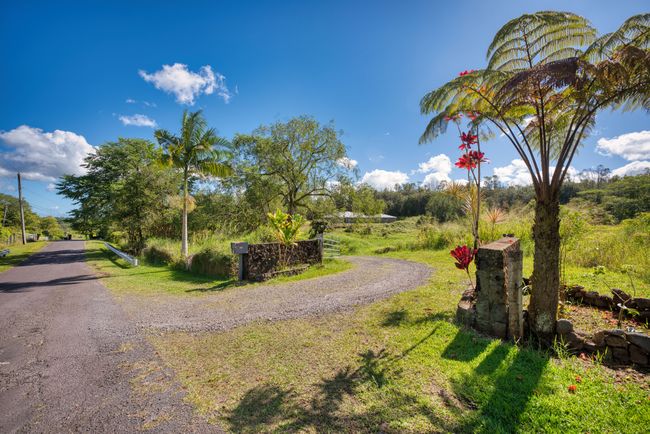 W - 699 Kulaloa Rd, Home with 4 bedrooms, 3 bathrooms and null parking in HILO HI | Image 28