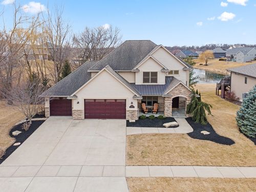 36 Blackstone Way, Le Claire, IA, 52753-2000 | Card Image