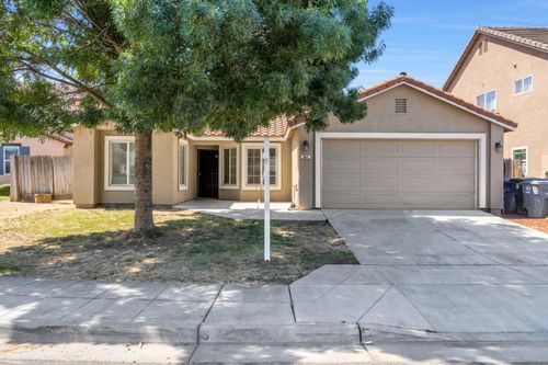 840 Morris Ln, Madera, CA, 93637 | Card Image
