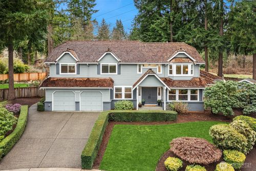 16225 Ne 112th Ct, Redmond, WA, 98052-2772 | Card Image