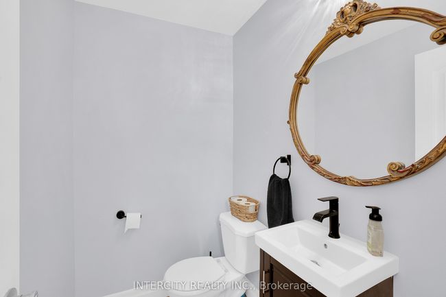 31 Archibald Rd, House other with 5 bedrooms, 5 bathrooms and 9 parking in King ON | Image 16