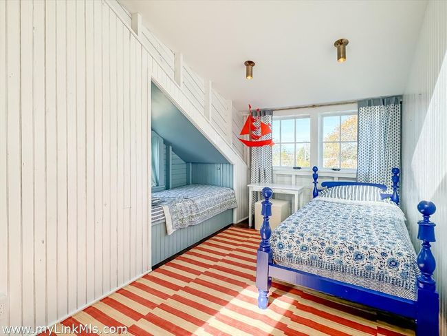 10 Mollys Way, House other with 3 bedrooms, 2 bathrooms and null parking in Chilmark MA | Image 14