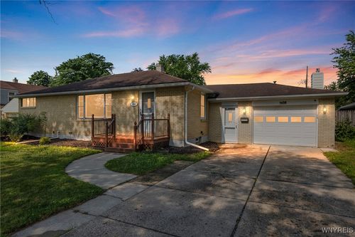 202 Waltercrest Ter, West Seneca, NY, 14224-3846 | Card Image