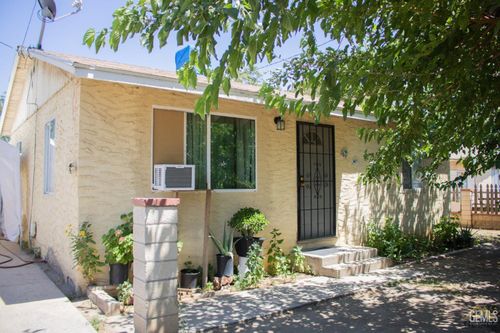 11317 Rose St, Lamont, CA, 93241-2742 | Card Image