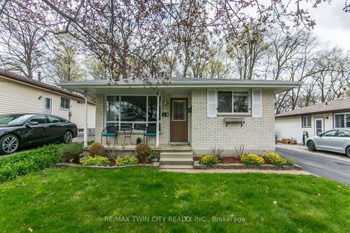 34 Blackhorne Cres, Kitchener, ON, N2E1T1 | Card Image