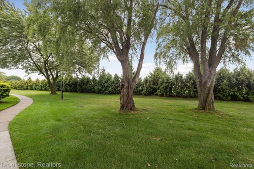4-8721 Kennedy Circle North, Warren, MI, 48093 | Card Image