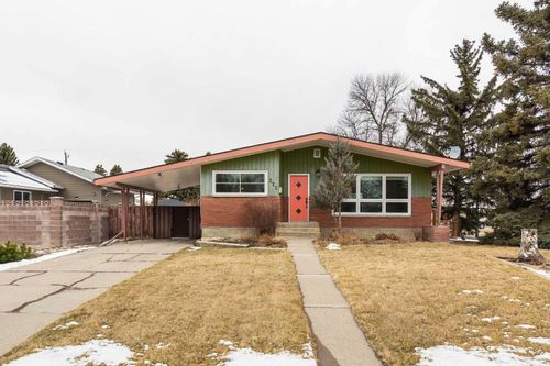 222 27 St S, Lethbridge, AB, T1J3R6 | Card Image