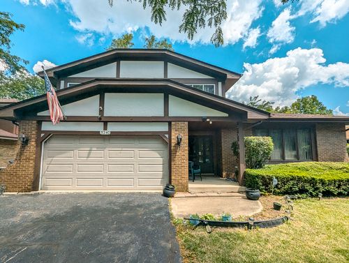 3240 Knollwood Ln, Homewood, IL, 60430-2708 | Card Image