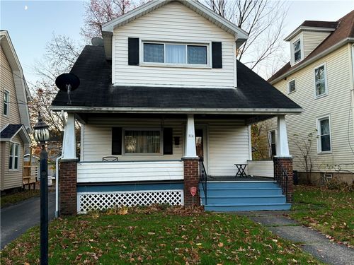 314 E Edgewood Ave, New Castle, PA, 16105-2166 | Card Image