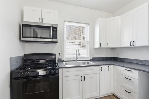 apt-1-341 Belmont St, Fall River, MA, 02720-3641 | Card Image