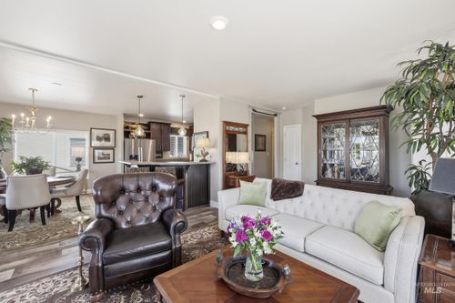2295 E Blue Lake Ln, Boise, ID, 83716-5710 | Card Image