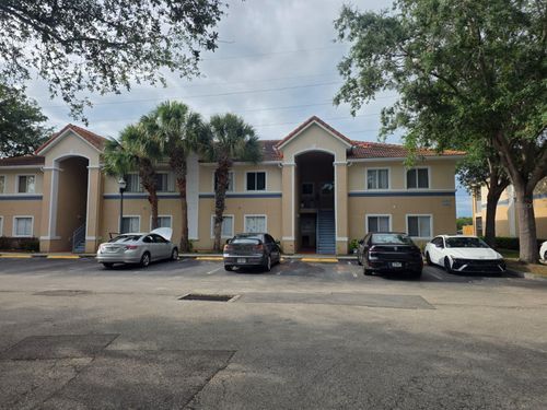 204-489 Las Cortes Ln, Orlando, FL, 32824-9457 | Card Image