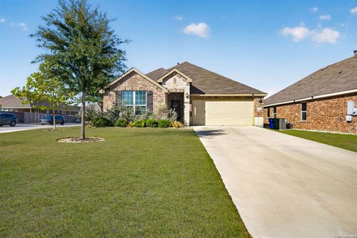 7519 Pecos Rdg, Boerne, TX, 78015-5142 | Card Image