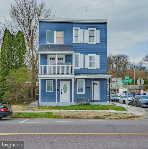 2-4 S Front St, WORMLEYSBURG, PA, 17043-1332 | Card Image