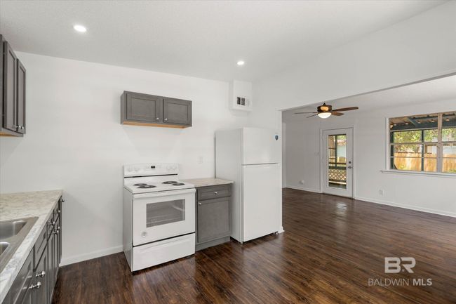 Kitchen | Image 7